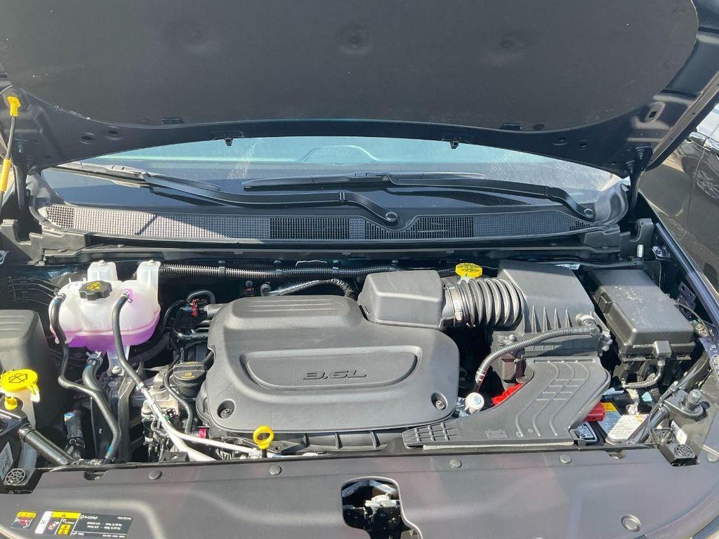 new 2025 Chrysler Pacifica car, priced at $40,674