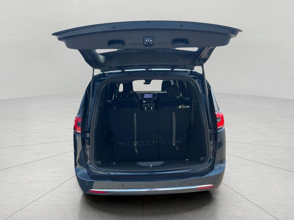 new 2025 Chrysler Pacifica car, priced at $40,674