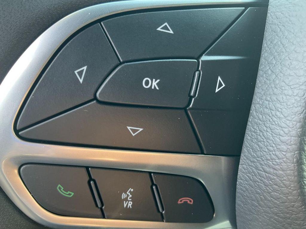 new 2025 Chrysler Pacifica car, priced at $40,674