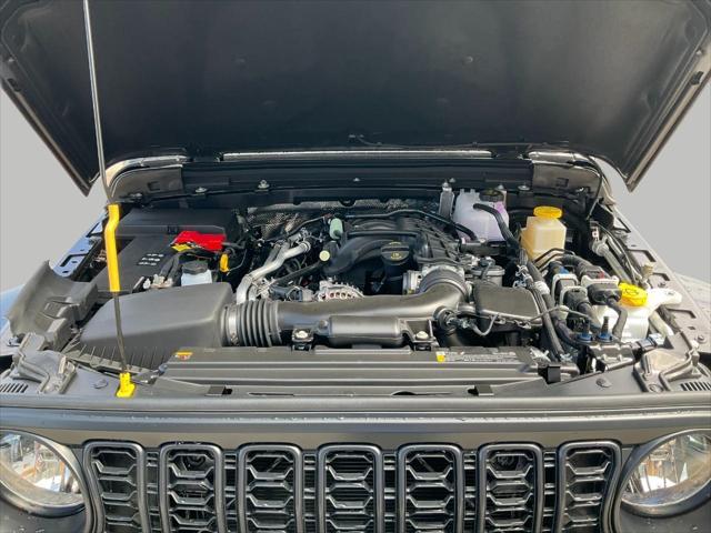 new 2025 Jeep Gladiator car, priced at $48,061