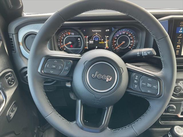 new 2025 Jeep Gladiator car, priced at $48,061