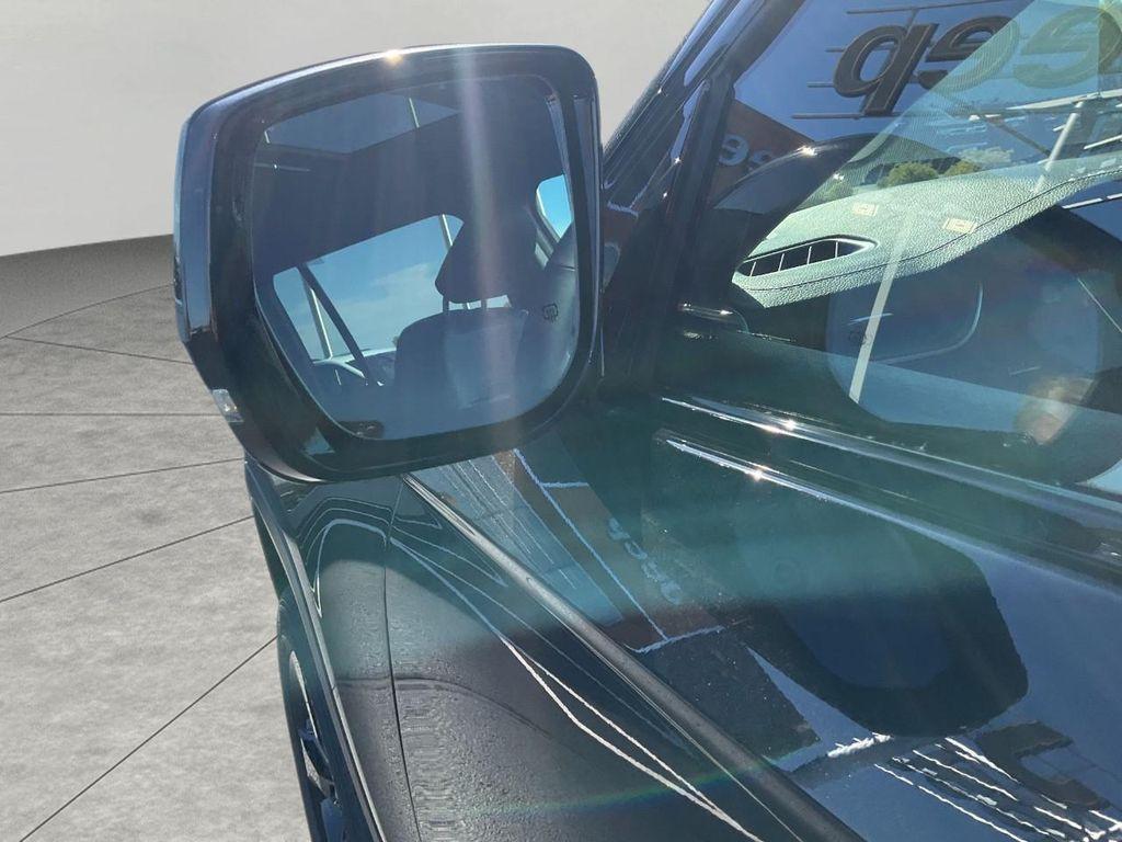 new 2025 Jeep Grand Cherokee car, priced at $48,221