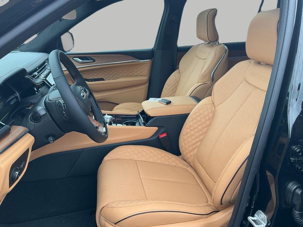 new 2025 Jeep Grand Cherokee L car, priced at $65,131