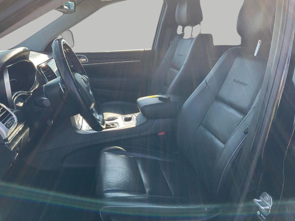 used 2021 Jeep Grand Cherokee car, priced at $29,417