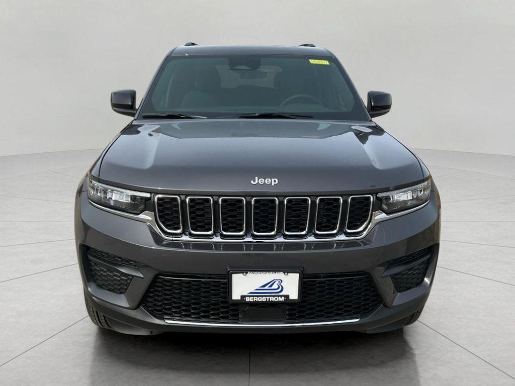 new 2025 Jeep Grand Cherokee car, priced at $39,425
