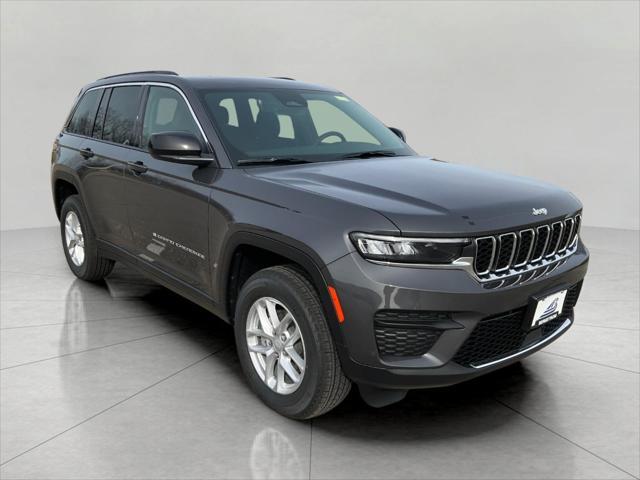 new 2025 Jeep Grand Cherokee car, priced at $40,672