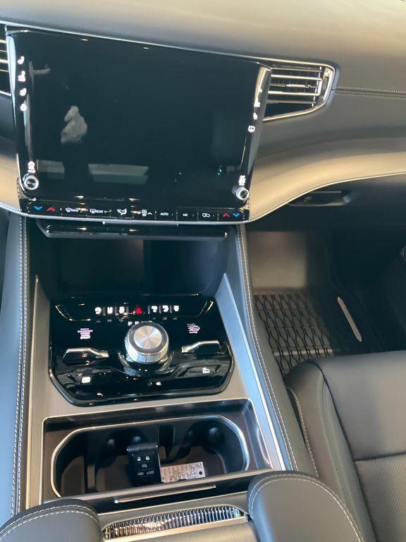 new 2025 Jeep Wagoneer car, priced at $69,643
