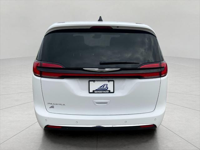 new 2025 Chrysler Pacifica car, priced at $42,690