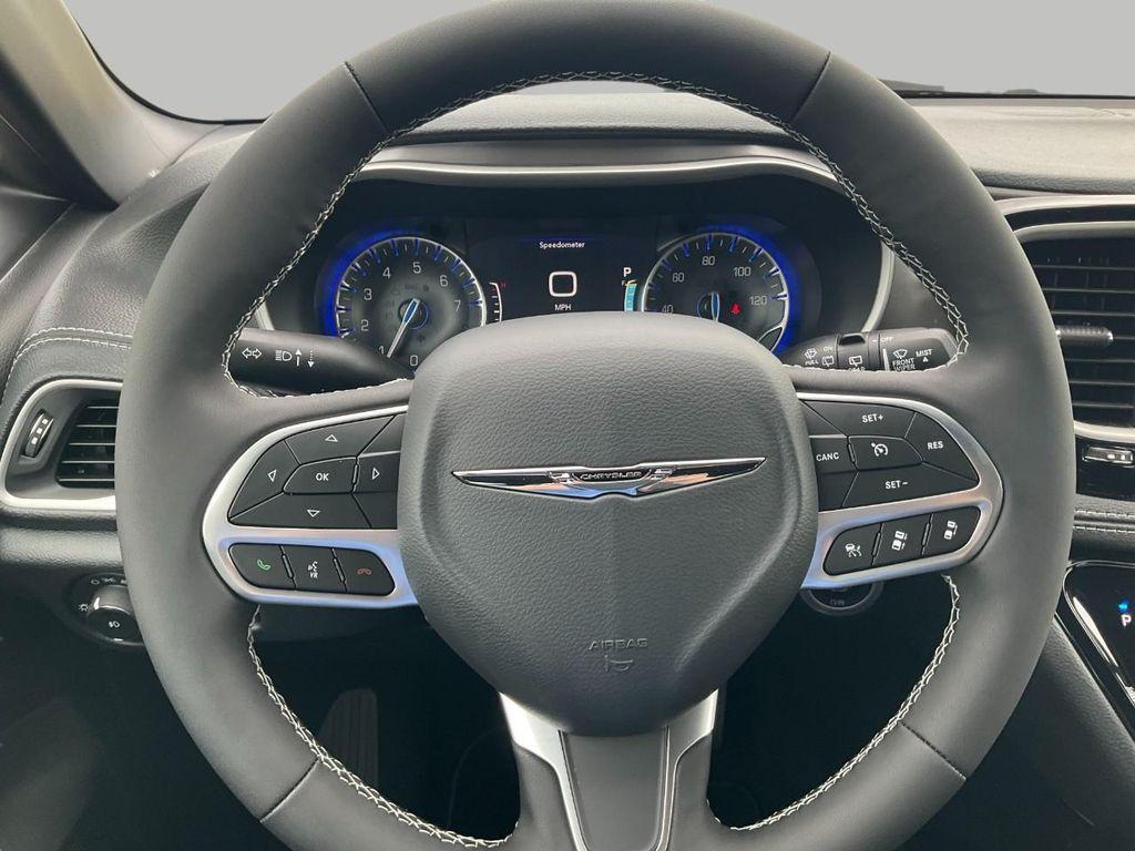 new 2025 Chrysler Pacifica car, priced at $37,225