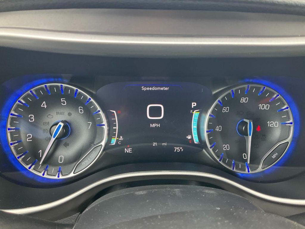 new 2025 Chrysler Pacifica car, priced at $37,225