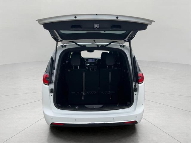 new 2025 Chrysler Pacifica car, priced at $42,690