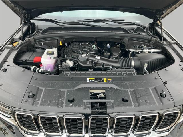 new 2025 Jeep Grand Cherokee car, priced at $48,415
