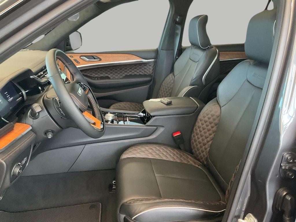 new 2025 Jeep Grand Cherokee L car, priced at $63,431