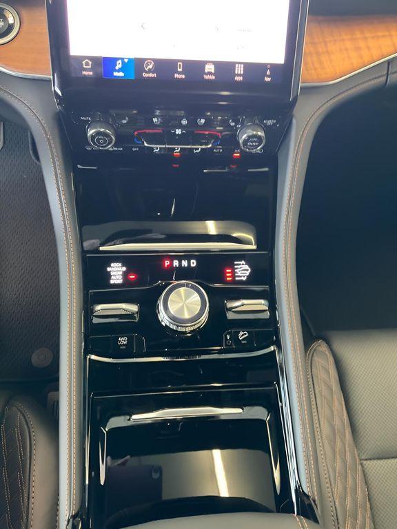 new 2025 Jeep Grand Cherokee L car, priced at $63,431