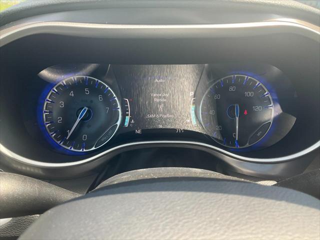 new 2025 Chrysler Pacifica car, priced at $45,753