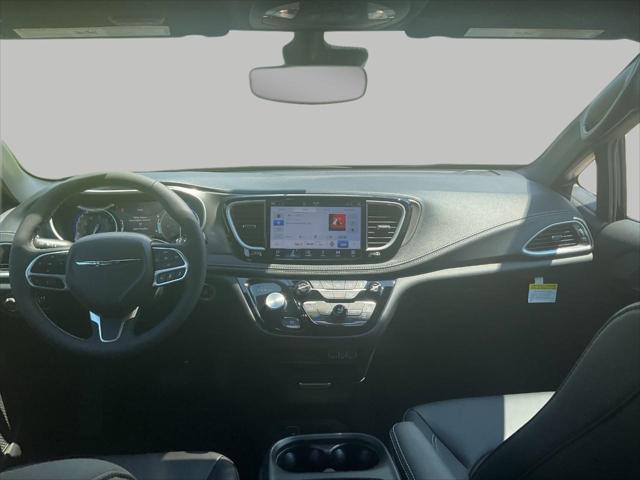 new 2025 Chrysler Pacifica car, priced at $45,753