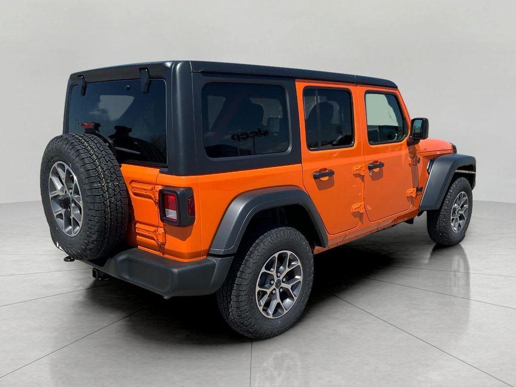 new 2025 Jeep Wrangler car, priced at $45,115