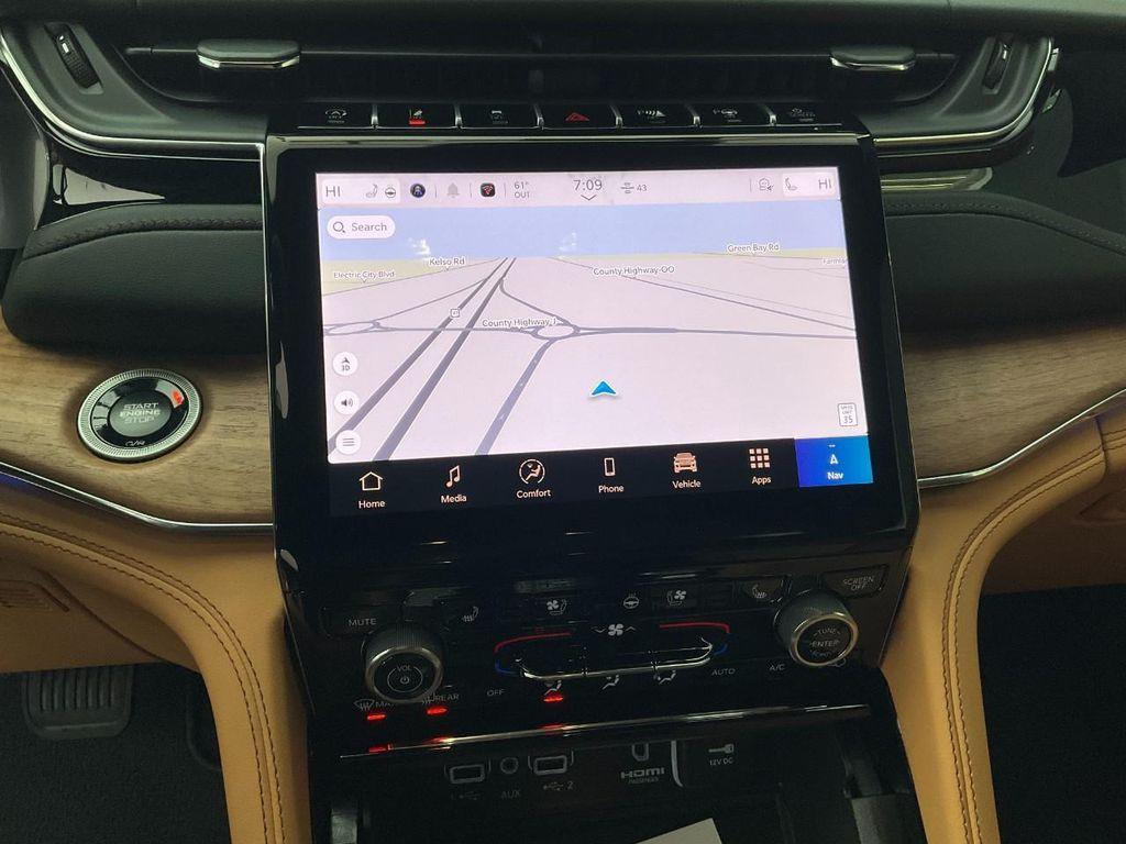 new 2025 Jeep Grand Cherokee car, priced at $64,131