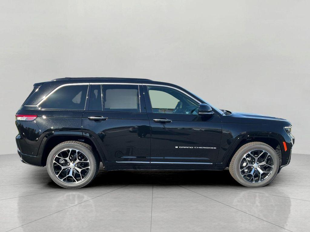 new 2025 Jeep Grand Cherokee car, priced at $63,421