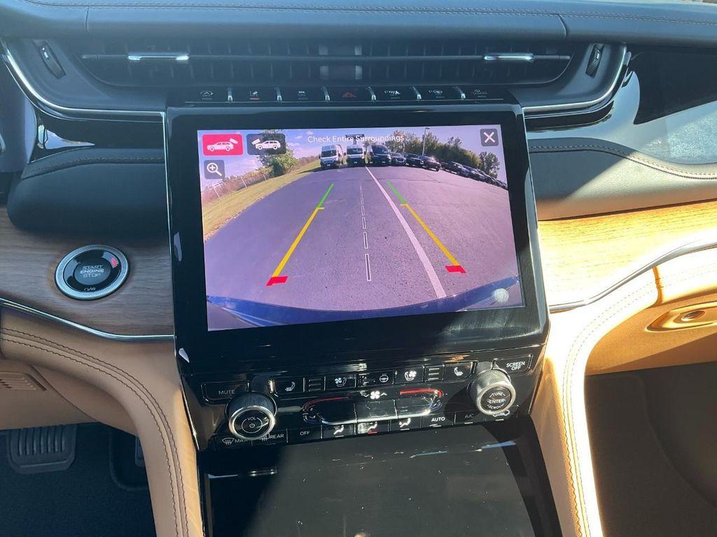 new 2025 Jeep Grand Cherokee car, priced at $63,421