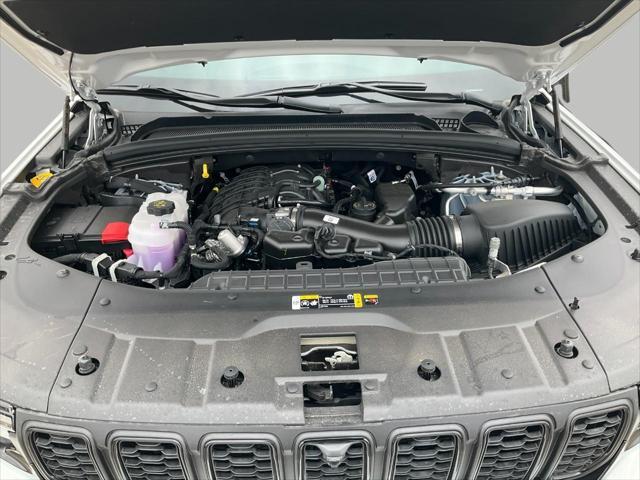 new 2025 Jeep Grand Cherokee car, priced at $49,163