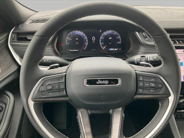 new 2025 Jeep Grand Cherokee car, priced at $49,163