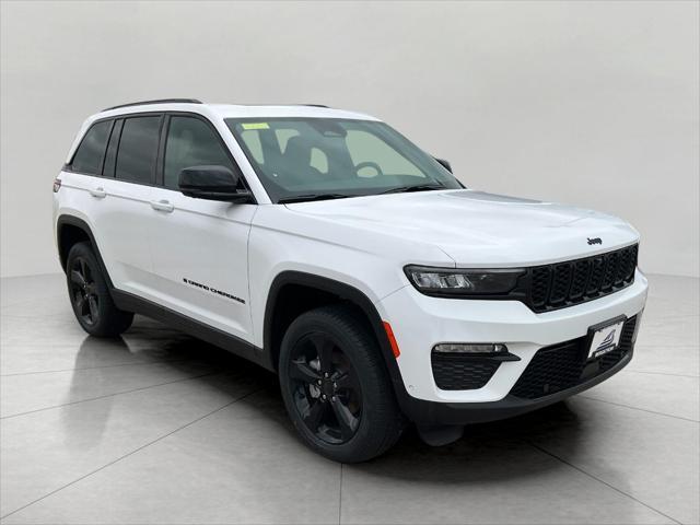 new 2025 Jeep Grand Cherokee car, priced at $49,005