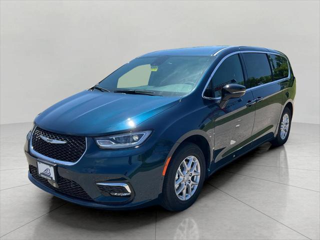 new 2025 Chrysler Pacifica car, priced at $43,113