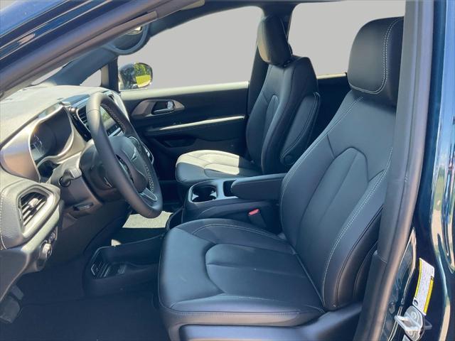 new 2025 Chrysler Pacifica car, priced at $43,113