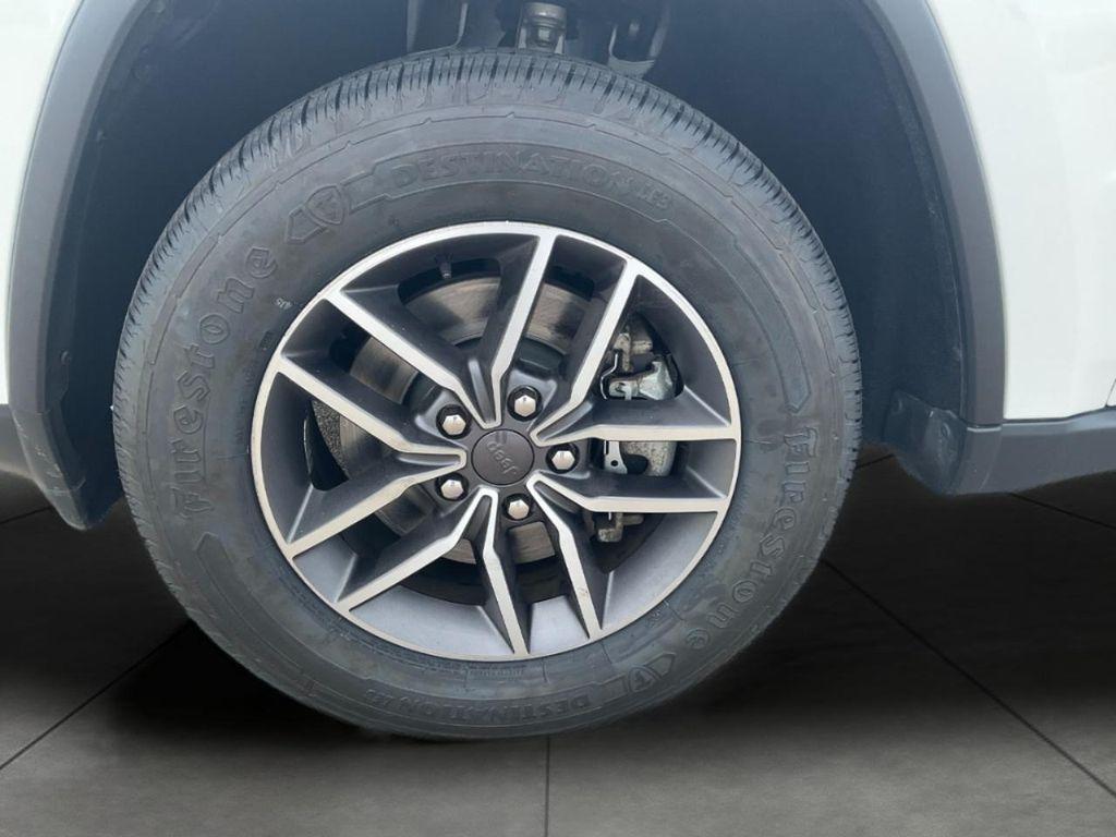 used 2022 Jeep Grand Cherokee car, priced at $26,734