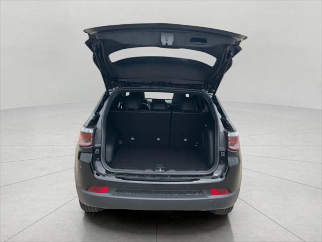 new 2025 Jeep Compass car, priced at $37,156