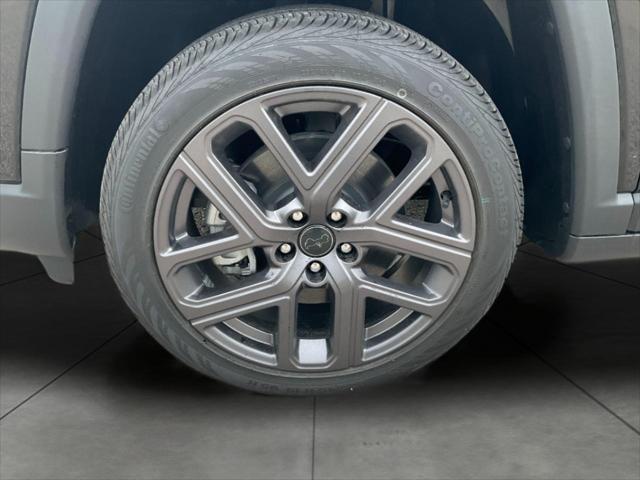 new 2025 Jeep Compass car, priced at $37,156