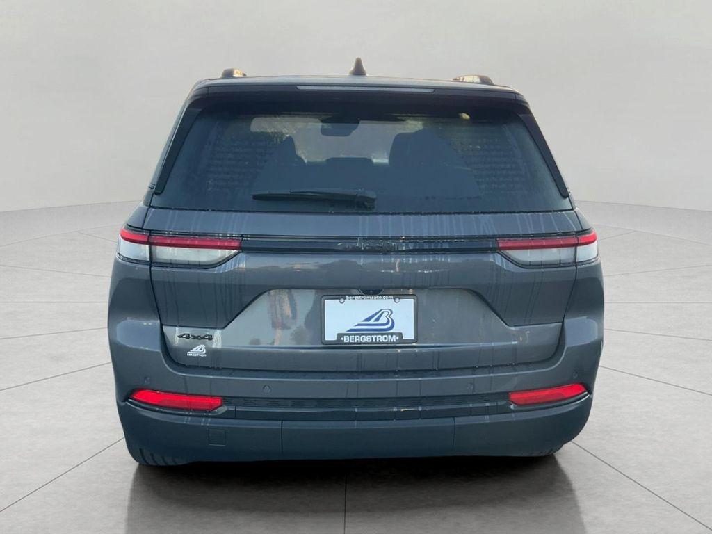 new 2025 Jeep Grand Cherokee car, priced at $43,831
