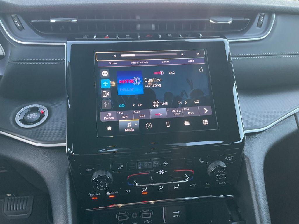 new 2025 Jeep Grand Cherokee car, priced at $43,831