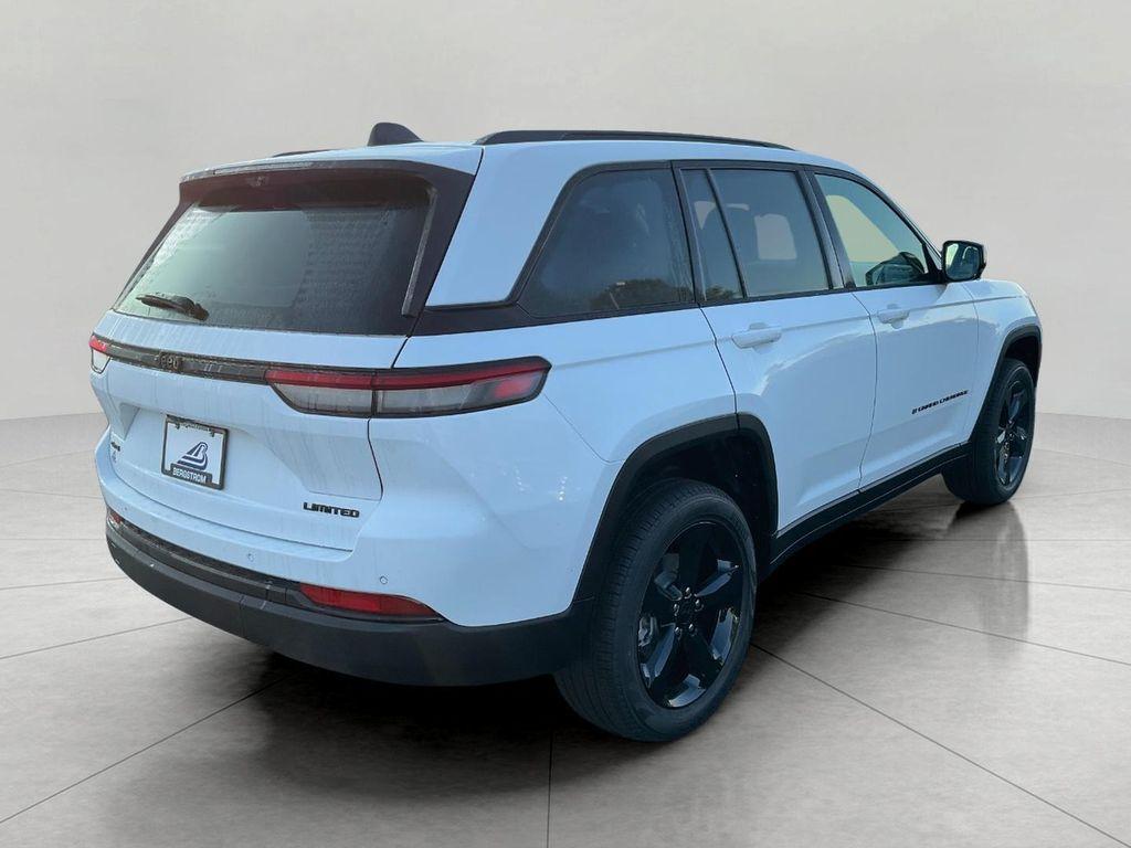 new 2025 Jeep Grand Cherokee car, priced at $51,921