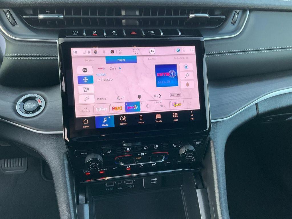 new 2025 Jeep Grand Cherokee car, priced at $51,921