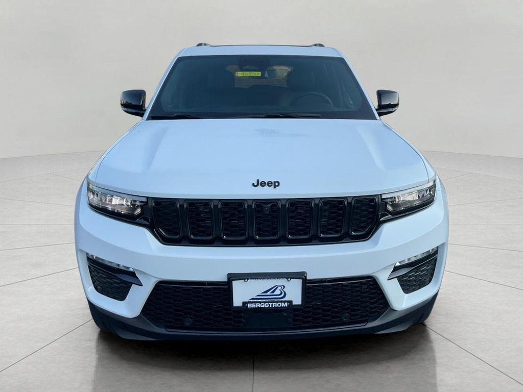 new 2025 Jeep Grand Cherokee car, priced at $51,921
