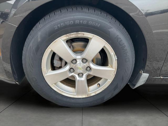 used 2013 Chevrolet Cruze car, priced at $6,495