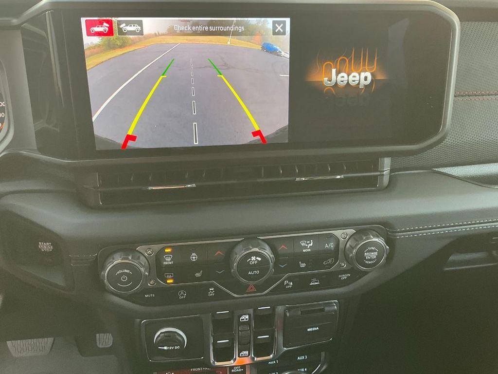 new 2025 Jeep Wrangler car, priced at $70,961