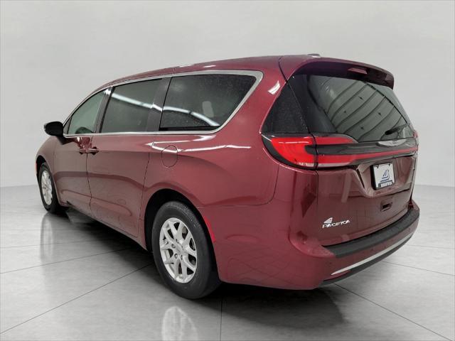 used 2023 Chrysler Pacifica car, priced at $25,139