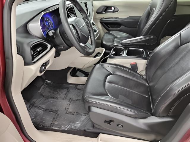 used 2023 Chrysler Pacifica car, priced at $25,139