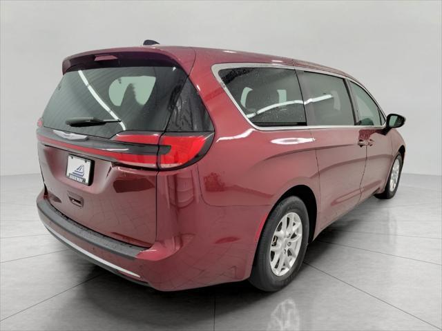 used 2023 Chrysler Pacifica car, priced at $25,139
