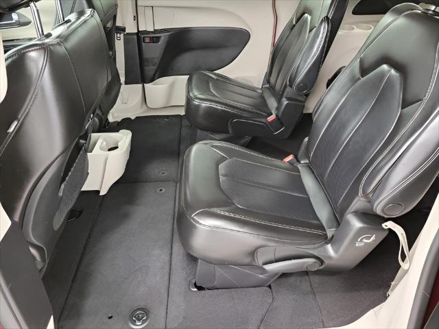 used 2023 Chrysler Pacifica car, priced at $25,139