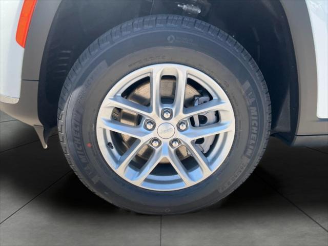 new 2025 Jeep Grand Cherokee L car, priced at $42,555