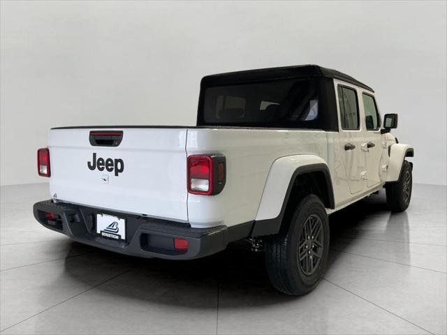 new 2024 Jeep Gladiator car, priced at $41,985