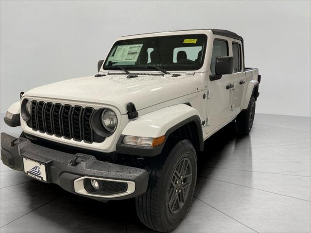 new 2024 Jeep Gladiator car, priced at $39,985