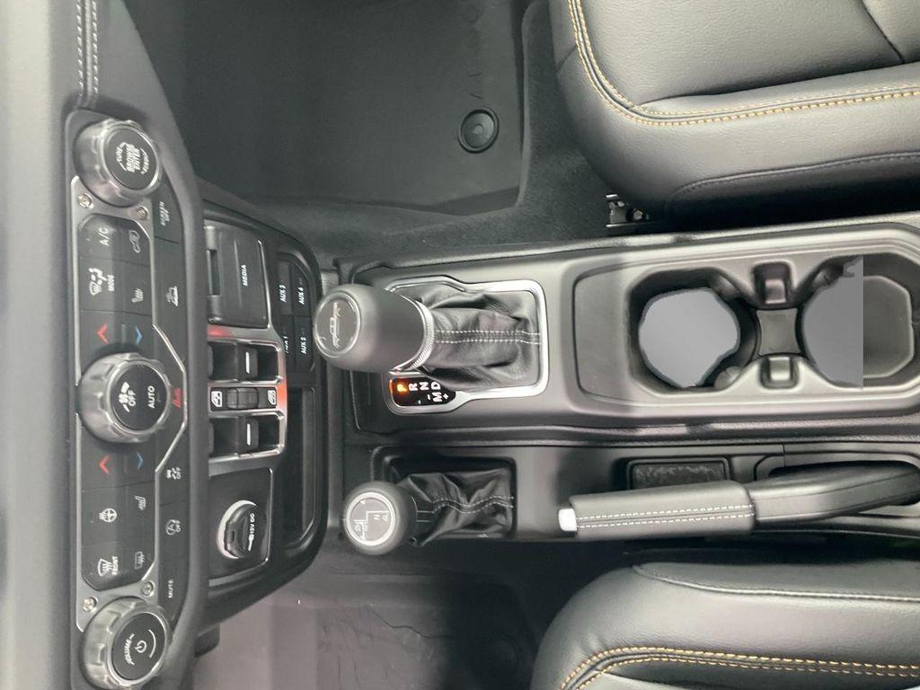 new 2025 Jeep Gladiator car, priced at $49,291