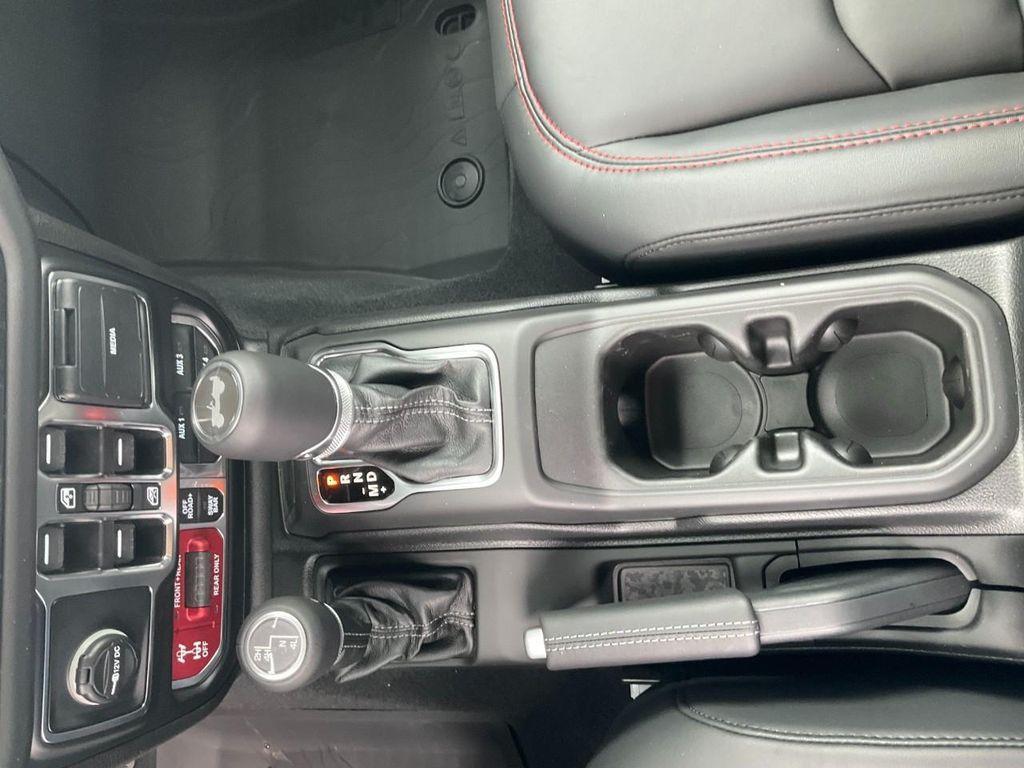 new 2025 Jeep Wrangler car, priced at $57,405