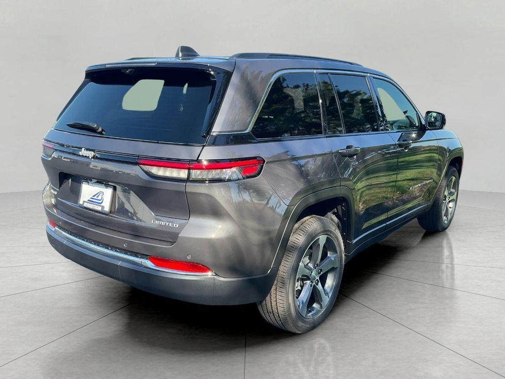 new 2025 Jeep Grand Cherokee car, priced at $50,771