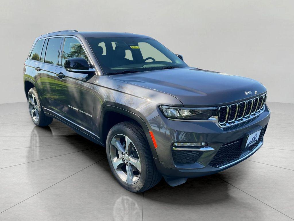 new 2025 Jeep Grand Cherokee car, priced at $50,771